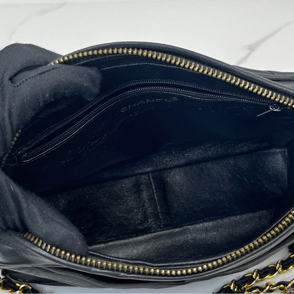 Chanel Vintage Camera Bag - Picture 6 of 6